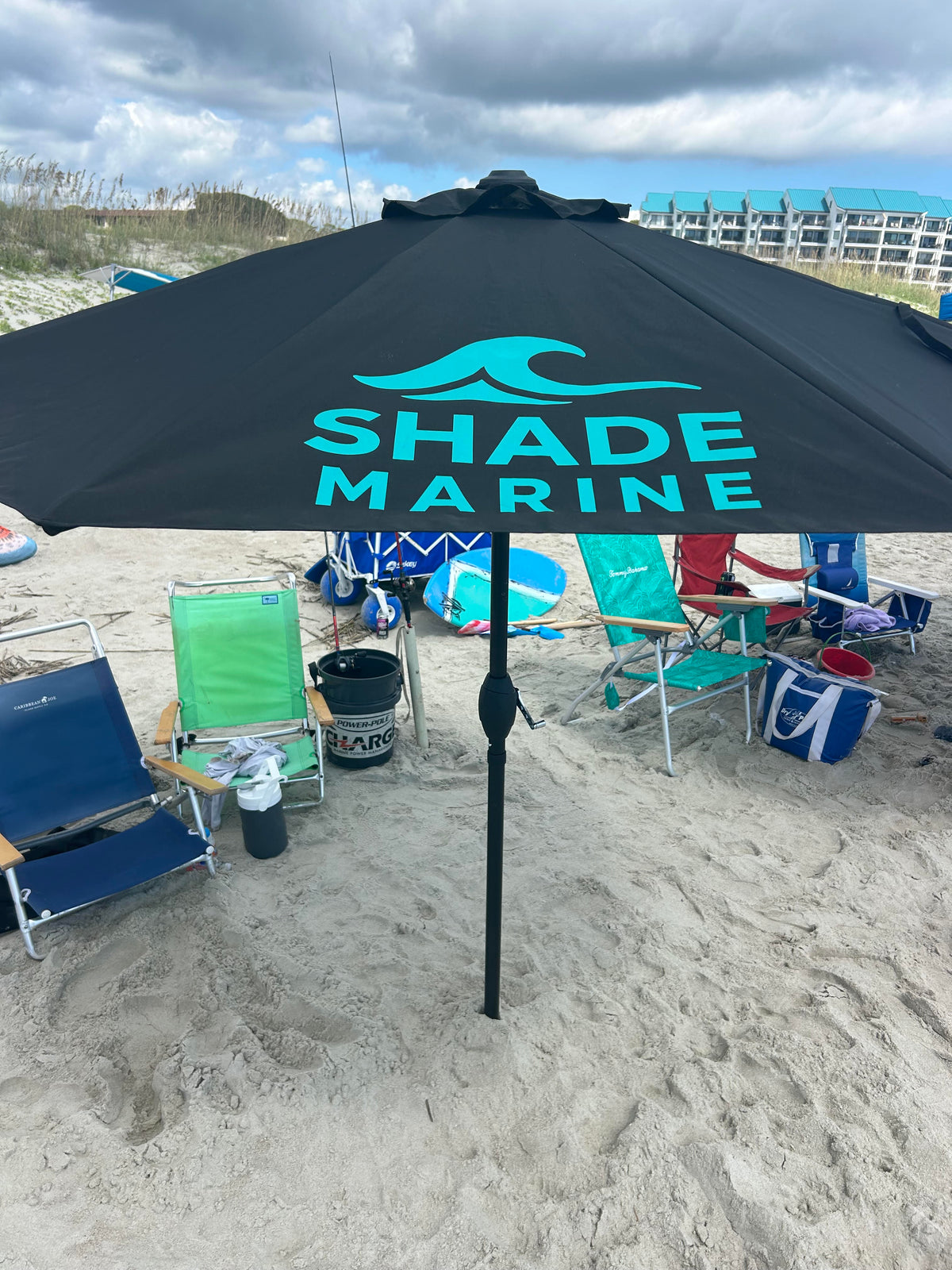 Umbrella with ShadeLock Ground Anchor and Universal Mount